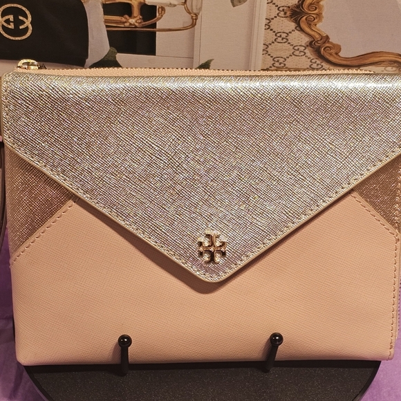 Tory Burch Rose Gold Saffiano Leather Colorblock Metallic Wristlet - Picture 14 of 17